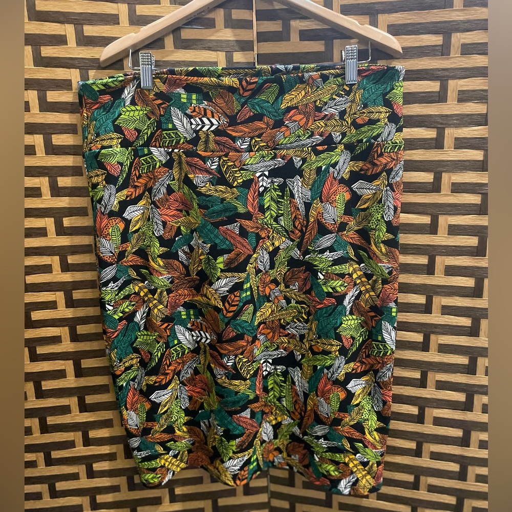 LULAROE feather print pencil skirt women’s 2x plus